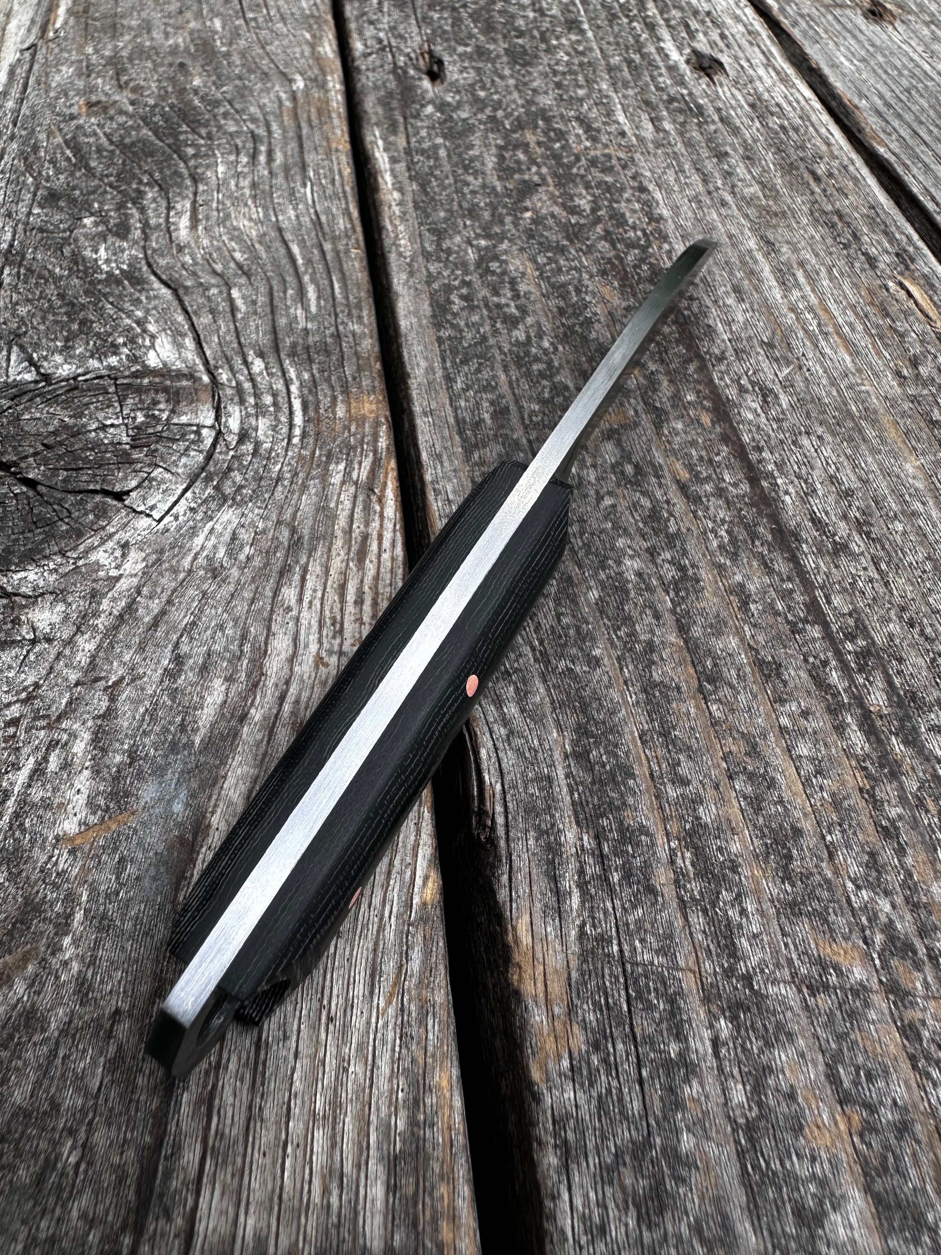 Coyote Wharncliffe — Micarta & Copper