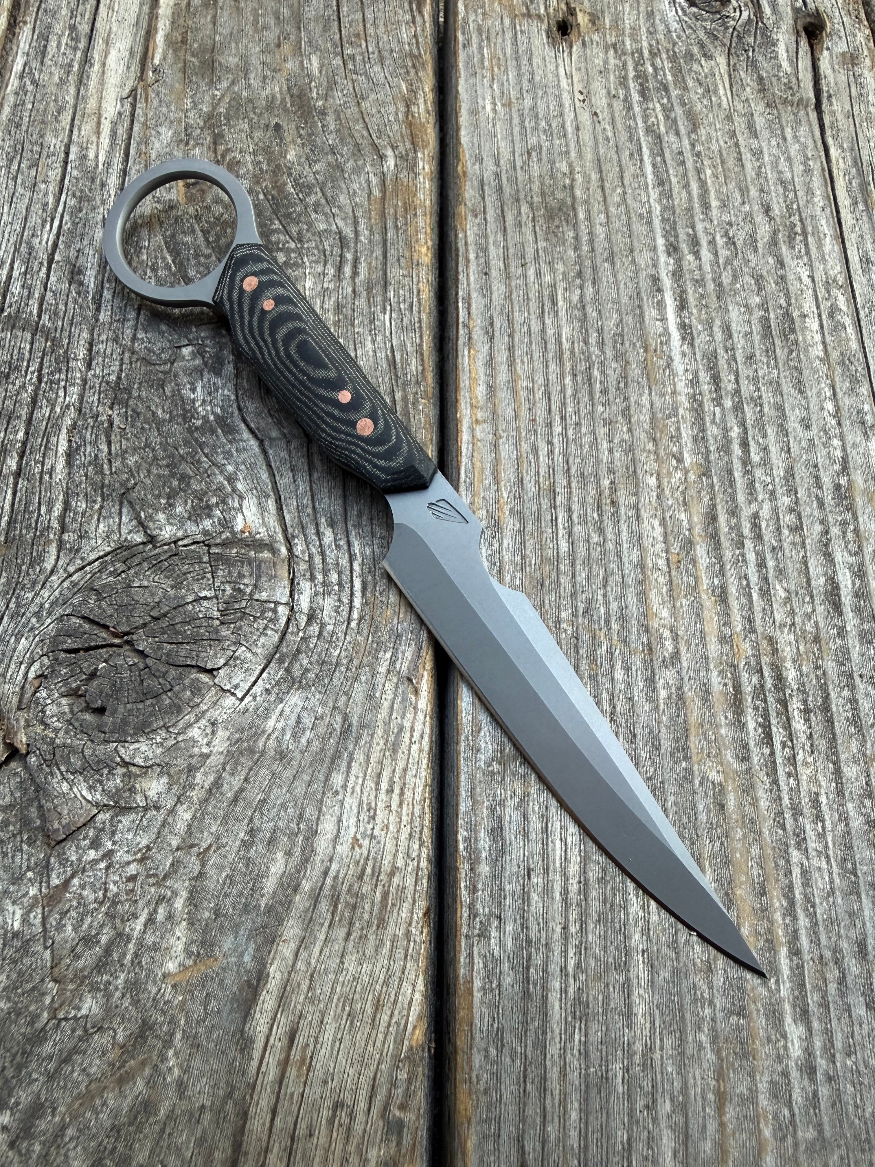 Finger-Loop Quille Pocket-EDC knife — Linen Micarta & copper