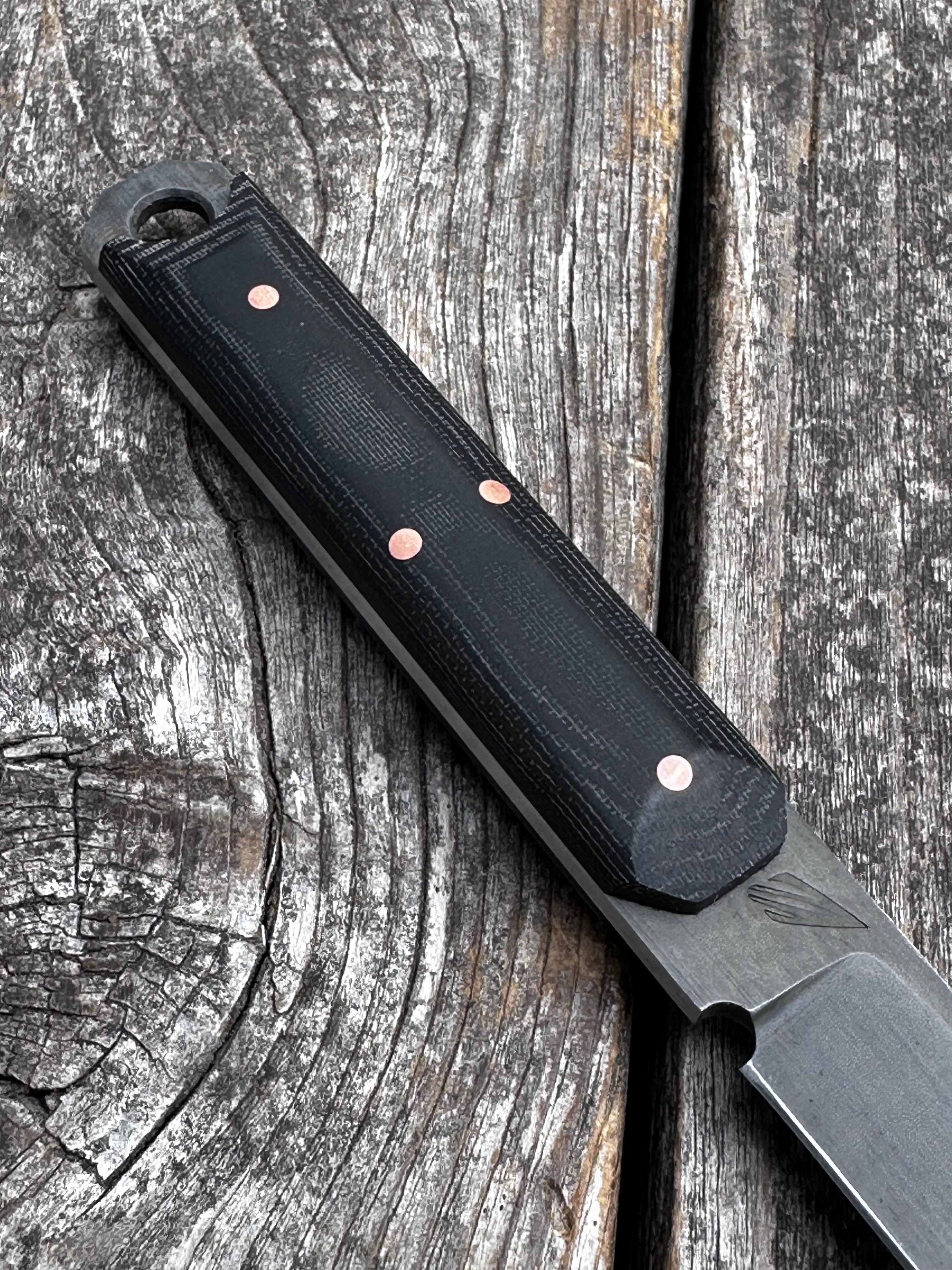 Coyote Wharncliffe — Micarta & Copper