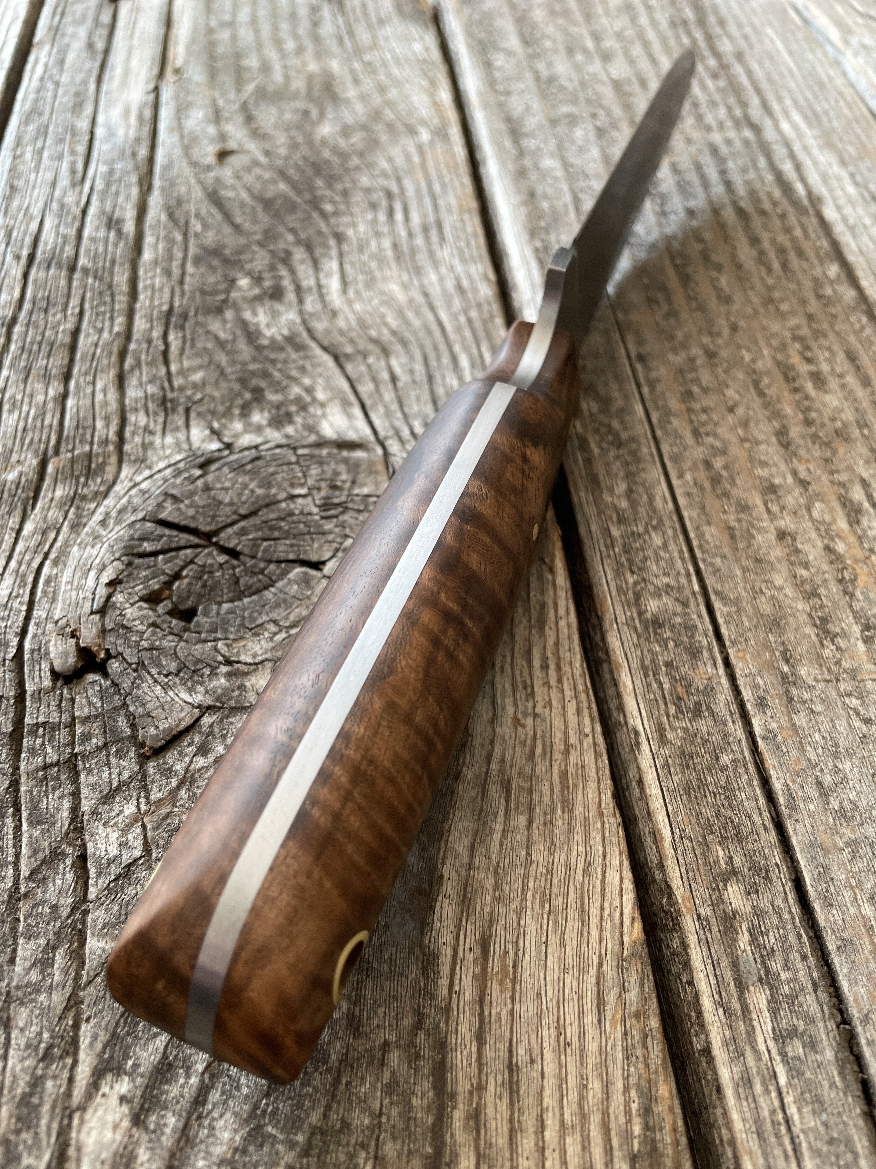 Drop-Point Harvester— Quilted Walnut & Brass